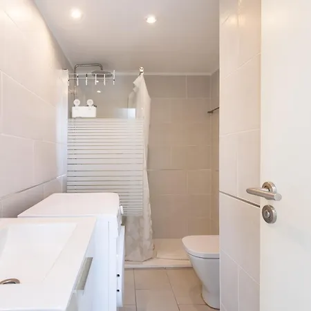 Newly Renovated Taucho - *