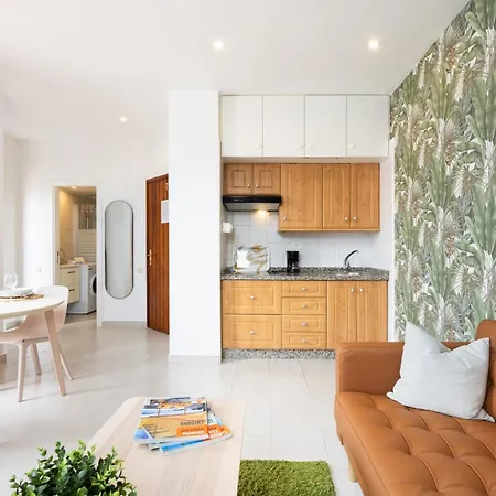 Semesterbostad Newly Renovated Taucho -