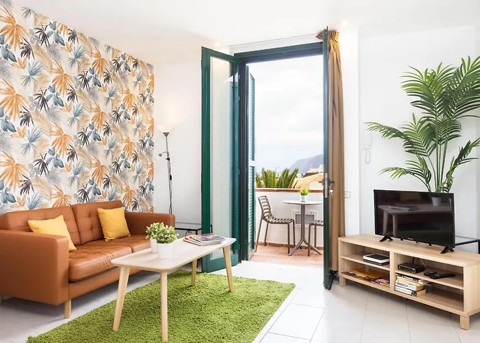 Newly Renovated Taucho - Puerto de Santiago (Tenerife)