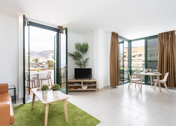 بيت للعطل Newly Renovated Taucho -