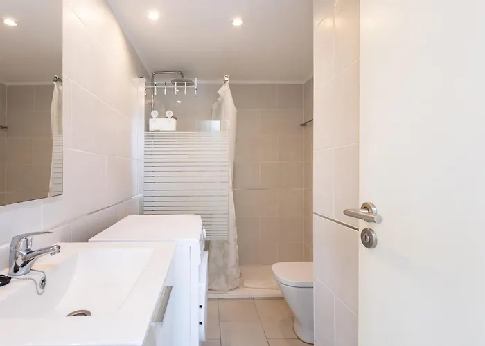 Newly Renovated Taucho - *